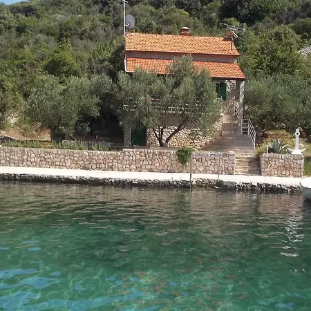 Holiday home House Rhapsody In Blue Tkon